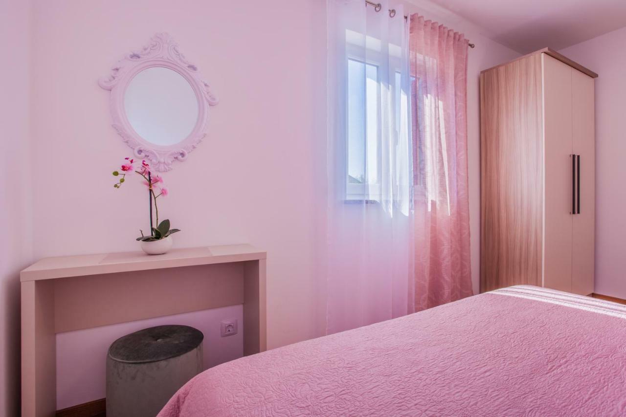 Apartman Madlen Cres Extérieur photo
