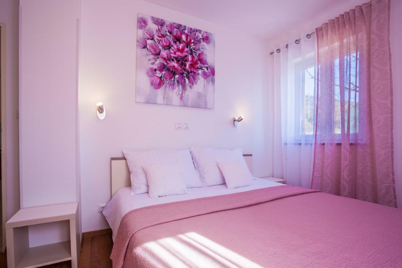 Apartman Madlen Cres Extérieur photo