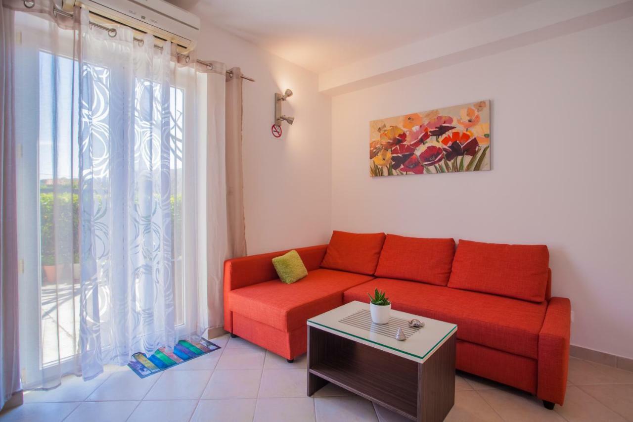 Apartman Madlen Cres Extérieur photo