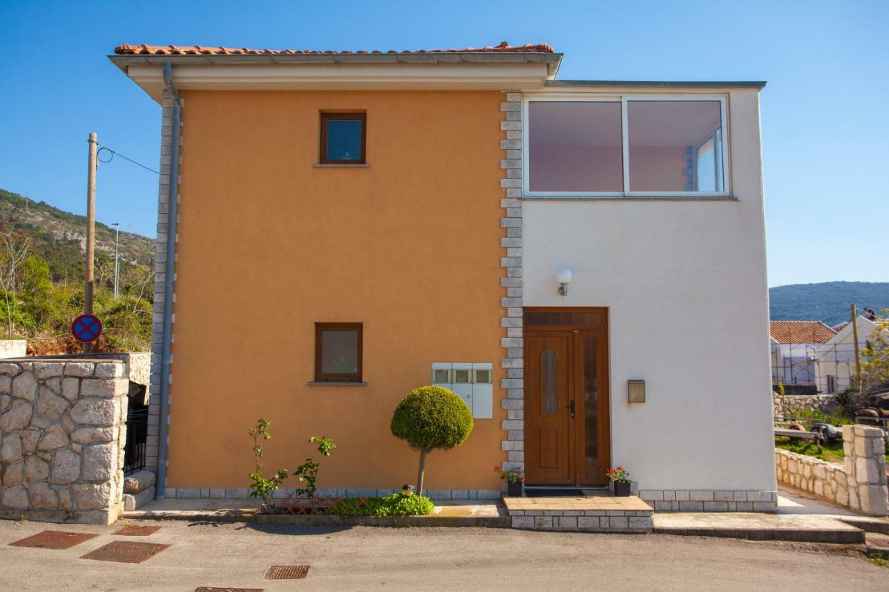 Apartman Madlen Cres Chambre photo